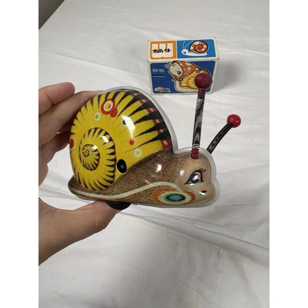 Vintage Tin Litho Wind Up Snail Toy w/ Box China No Key Retro Clockwork